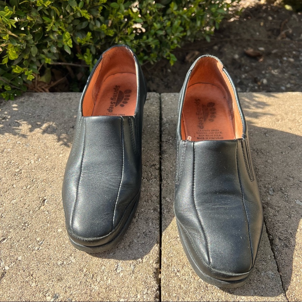 Spring Step Low Wedge Black Leather Shoes
